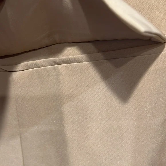 Trendy Plus Size Oversized Tan Blazer - Picture 6 of 8